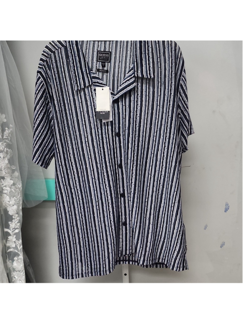 GUESS SS Wyatt Stripe Resort Shirt Striped Button Blue/White/Black XL Regular